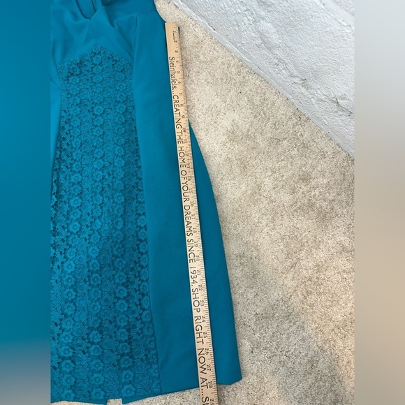 Calvin Klein Aqua Crochet Sheath Dress Women’s Size 2 Sleeveless V- Neck - Picture 9 of 11